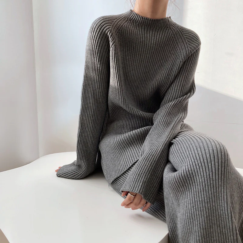 Loes | Ribbed Knit Mock Neck Sweat Set for Women