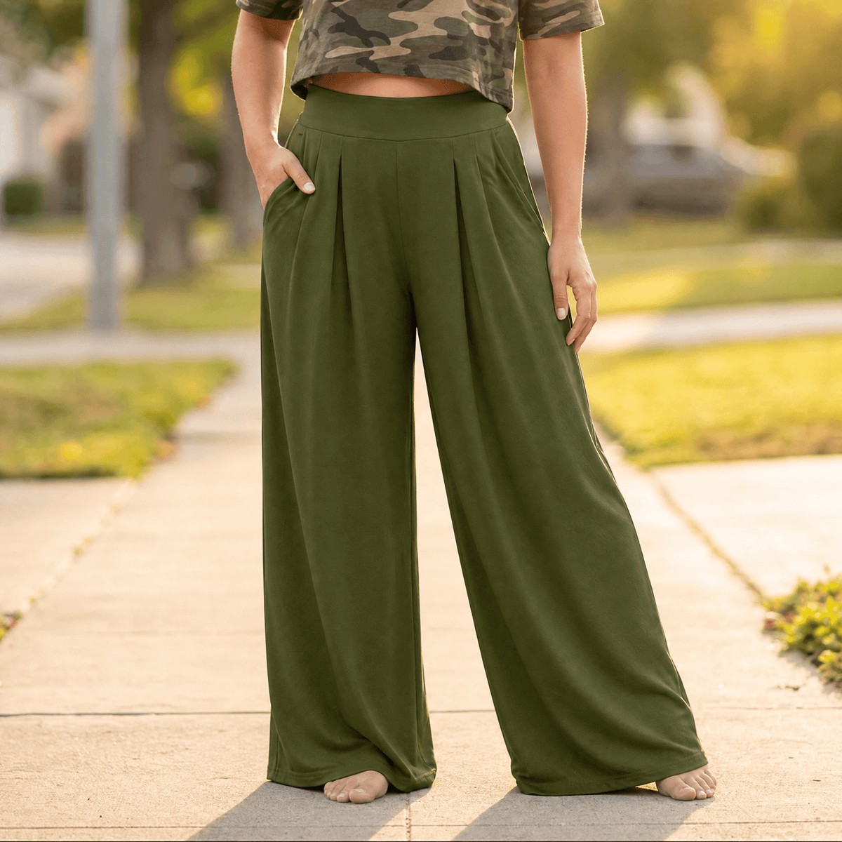 Nevaeh | High-Waisted Pleated Palazzo Pants with Pockets