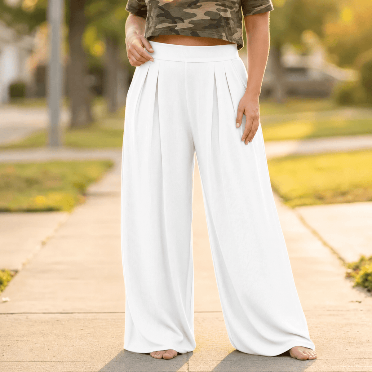 Nevaeh | High-Waisted Pleated Palazzo Pants with Pockets