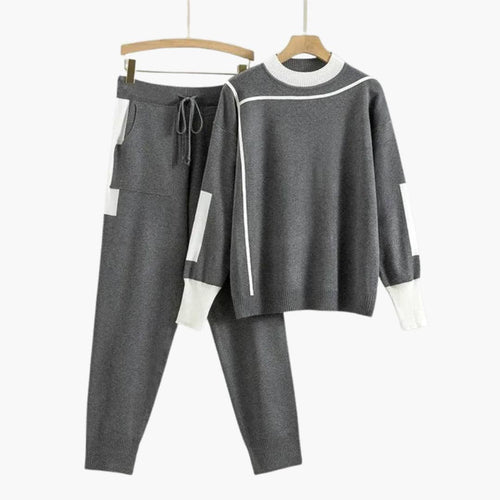 Capucine | Crew Neck Colorblock Sweat Set for Women