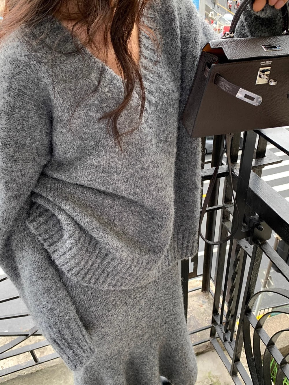 Burgel | V-Neck Ribbed Knit Sweat Set with Wide Leg Pants