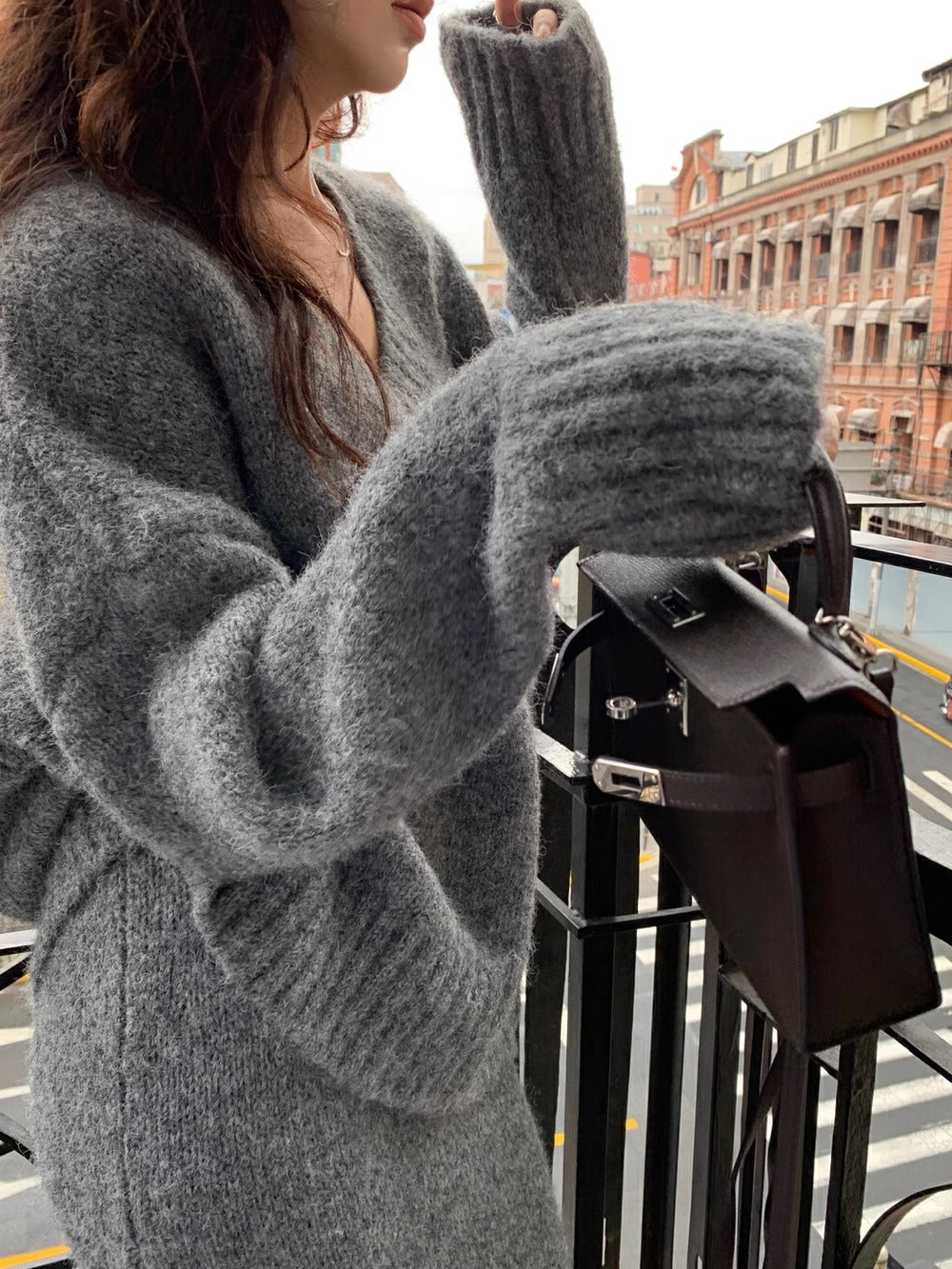 Burgel | V-Neck Ribbed Knit Sweat Set with Wide Leg Pants