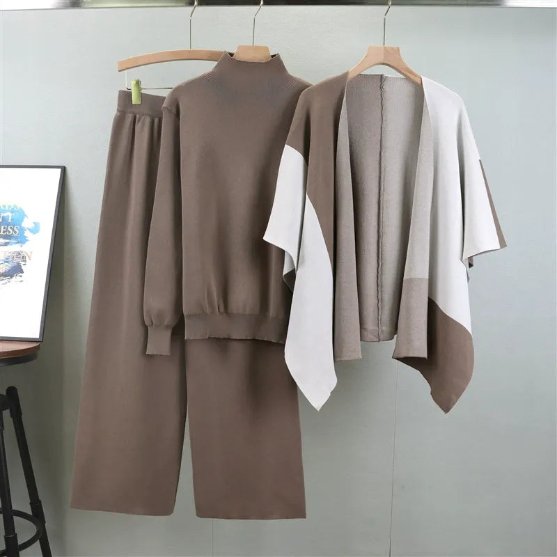 Lisanne | Mock Polo Sweat Set with Open-Front Cape for Women